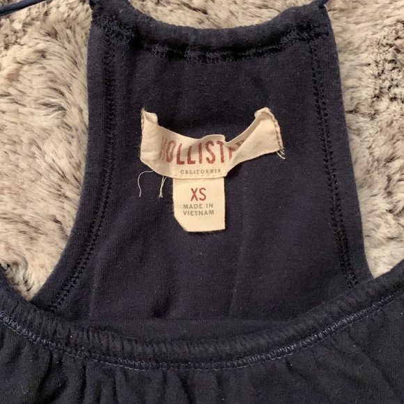 HOLLISTER navy tank top with ruffle edge - Picture 3 of 4